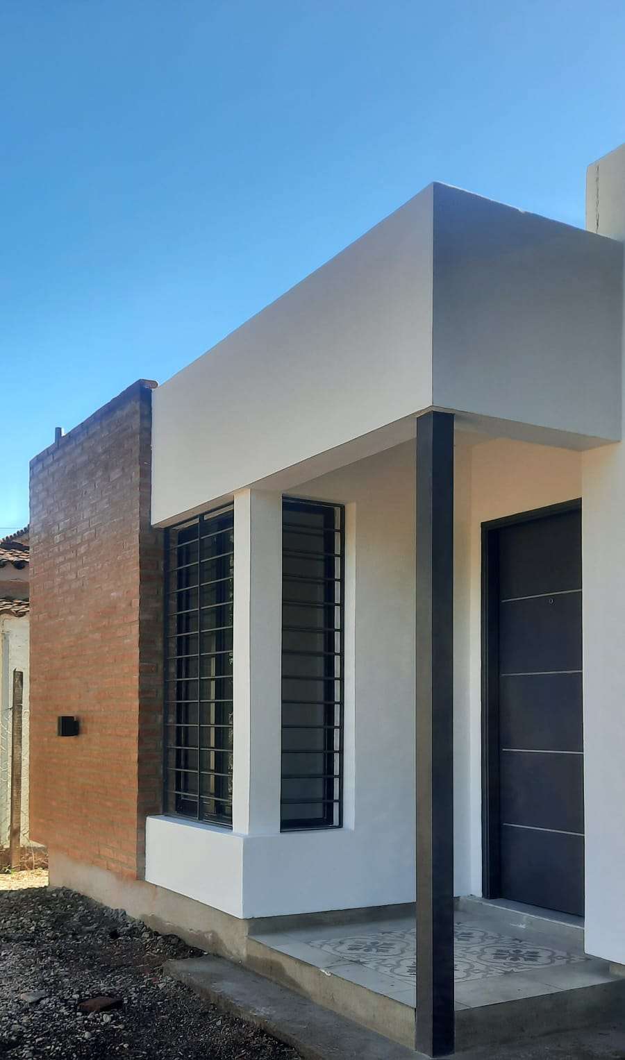 Casa única en Mendiolaza en Venta · dueño directo · 2 dorm · 4 ambientes · 525 m² de lote - Imagen 2