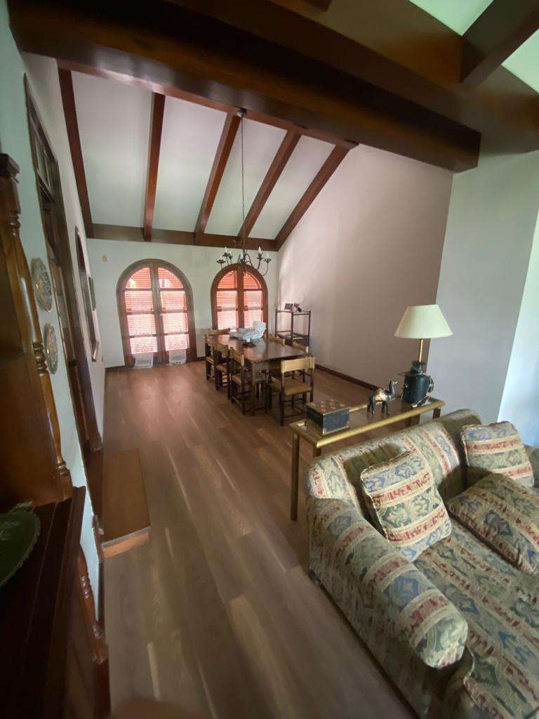 Vendo Casa En Sector Macrocentro - Casa en Venta en Río Cuarto con 3 dorm. - imagen 2