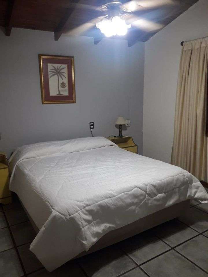 Casa Temporal En Villa Rumipal - Casa en Temporario en Villa Rumipal con 4 dorm. y 6 amb. - imagen 7