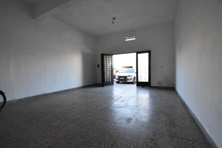 Casa con local en venta - Imagen 4