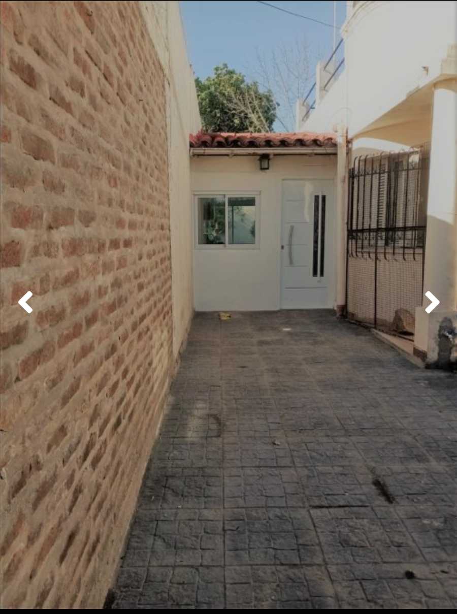 En Lomas de Zamora, Casa en Venta · dueño directo · 4 o más dorm · cochera · 425 m² de lote - Imagen 2