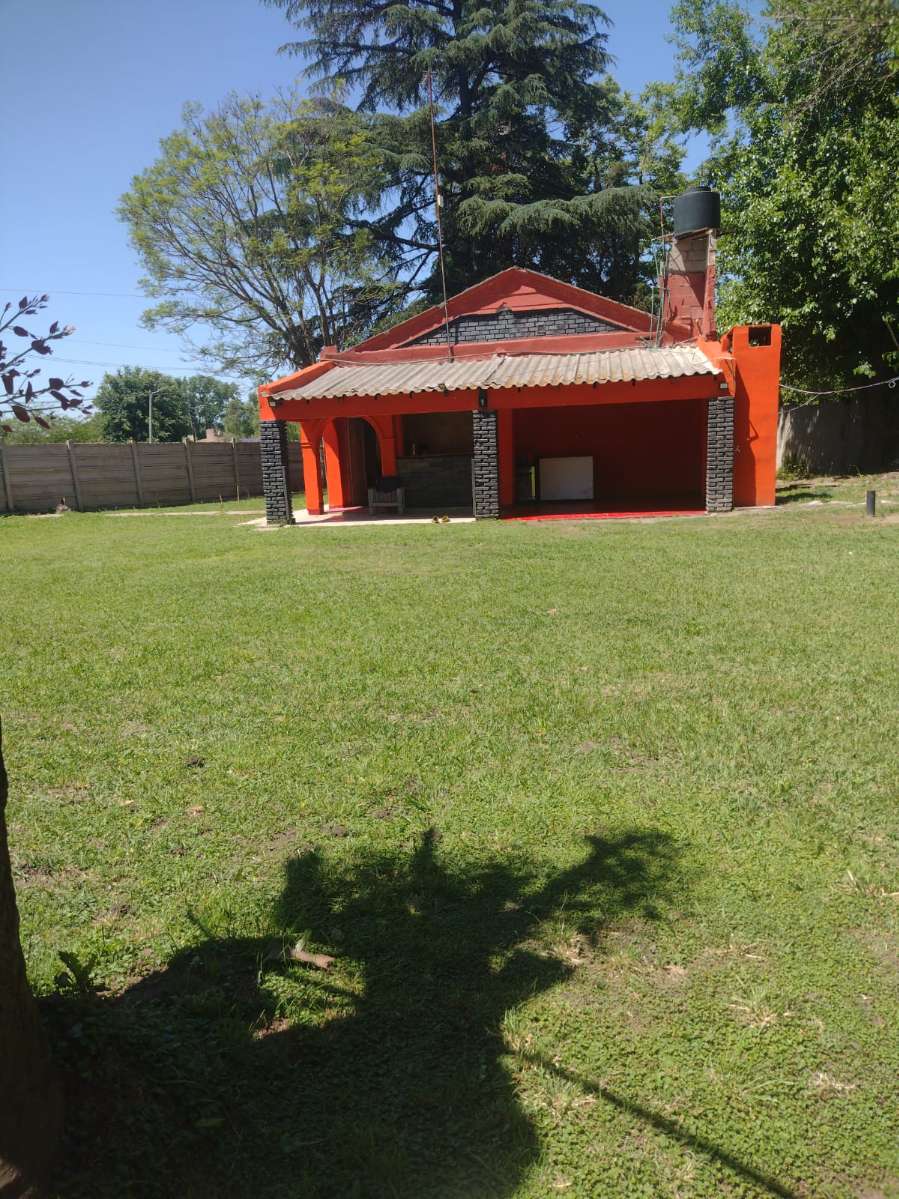 Casa única en General Rodriguez en Venta · dueño directo · 2 dorm · cochera · 2,1 ha - Imagen 2