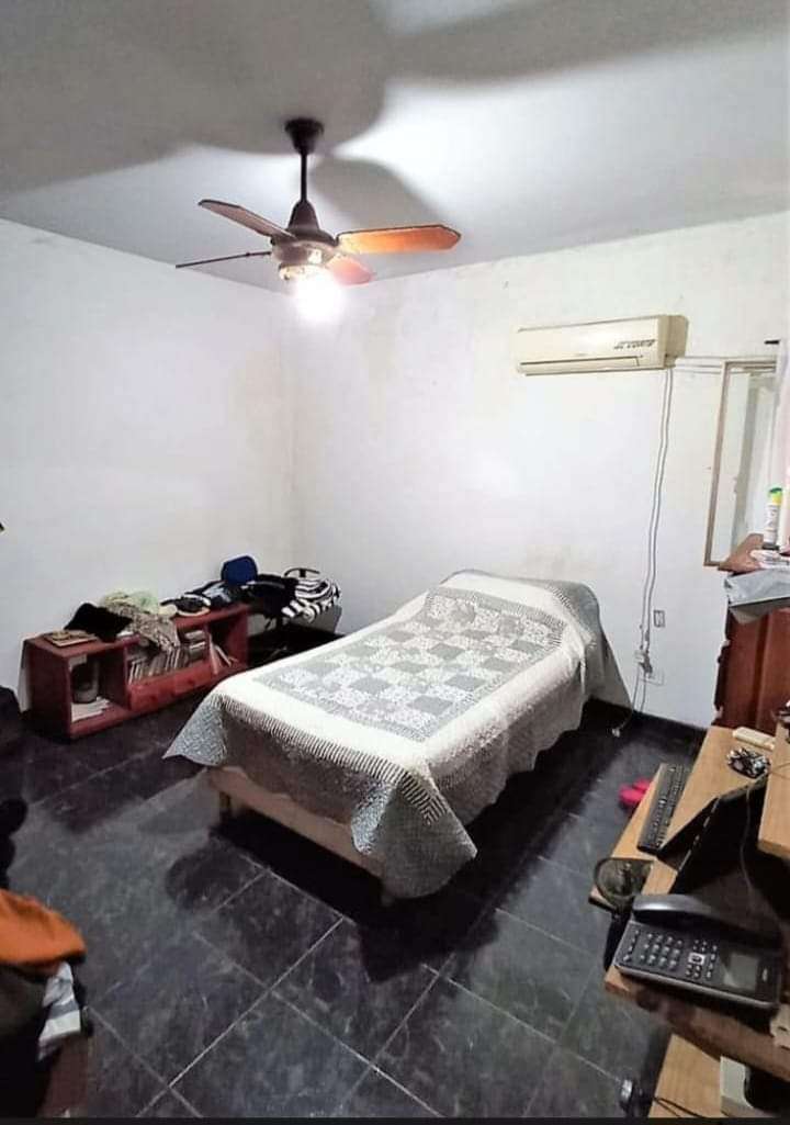 En Venta - Casa en Venta en Rosario con 3 dorm., 5 amb., 260 m2 cubiertos y 268 m2 totales - imagen 9