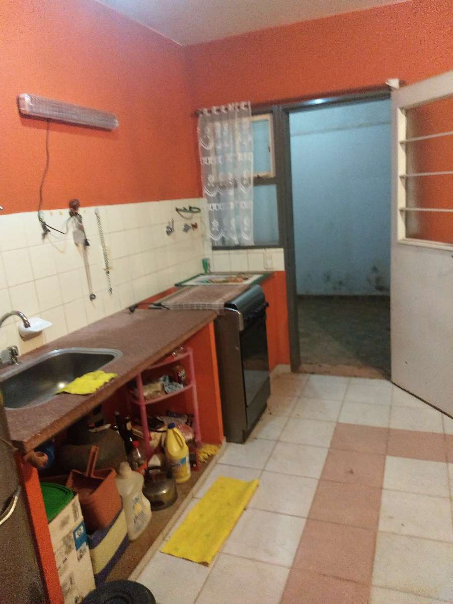Casa disponible para la en Venta en Obera · dueño directo · 2 dorm · 3 ambientes · 300 m² de lote - Imagen 4