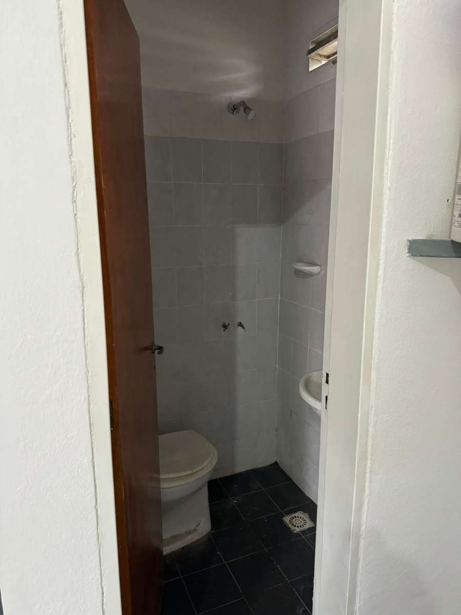 Excelente Local Comercial - Local en Alquiler en La Calera con 30 m2 cubiertos - imagen 2