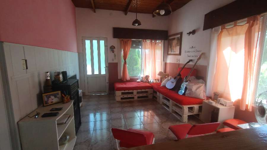 Casa única en Ferre en Venta · dueño directo · 3 dorm · cochera · 960 m² de lote - Imagen 2
