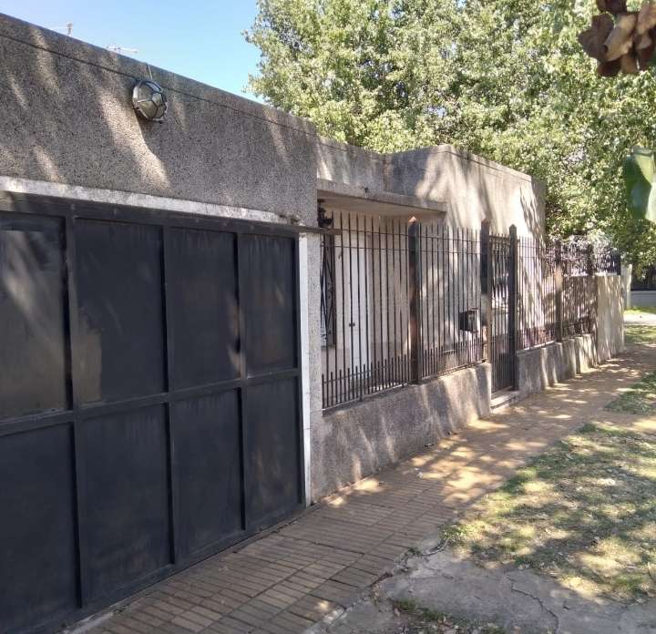 Comprar Departamento en Quilmes · dueño directo · 2 dorm · cochera · 200 m² de lote - Imagen 4