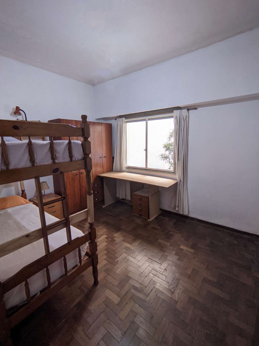 Venta De Departamento De Dos Dormitorios Con Dependencias En Planta Baja - Departamento en Venta en La Plata con 3 dorm., 3 amb. y 90 m2 cubiertos - imagen 9