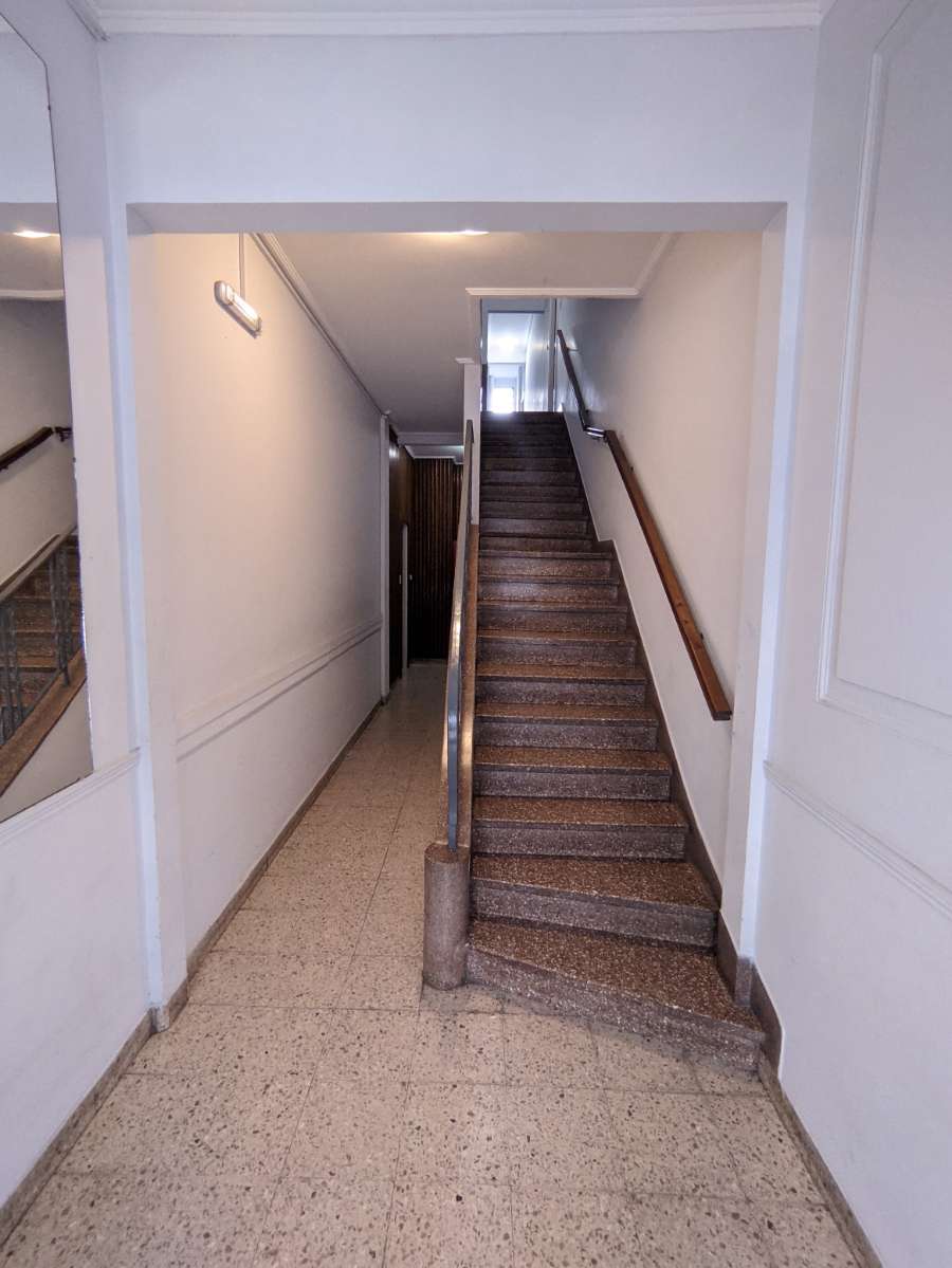 Venta De Departamento De Dos Dormitorios Con Dependencias En Planta Baja - Departamento en Venta en La Plata con 3 dorm., 3 amb. y 90 m2 cubiertos - imagen 11