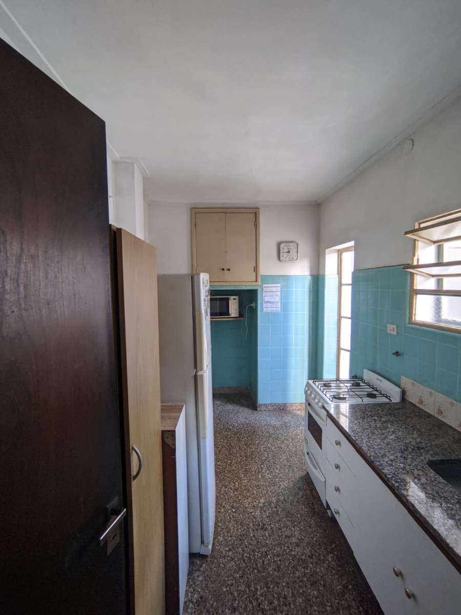 Venta De Departamento De Dos Dormitorios Con Dependencias En Planta Baja - Departamento en Venta en La Plata con 3 dorm., 3 amb. y 90 m2 cubiertos - imagen 15