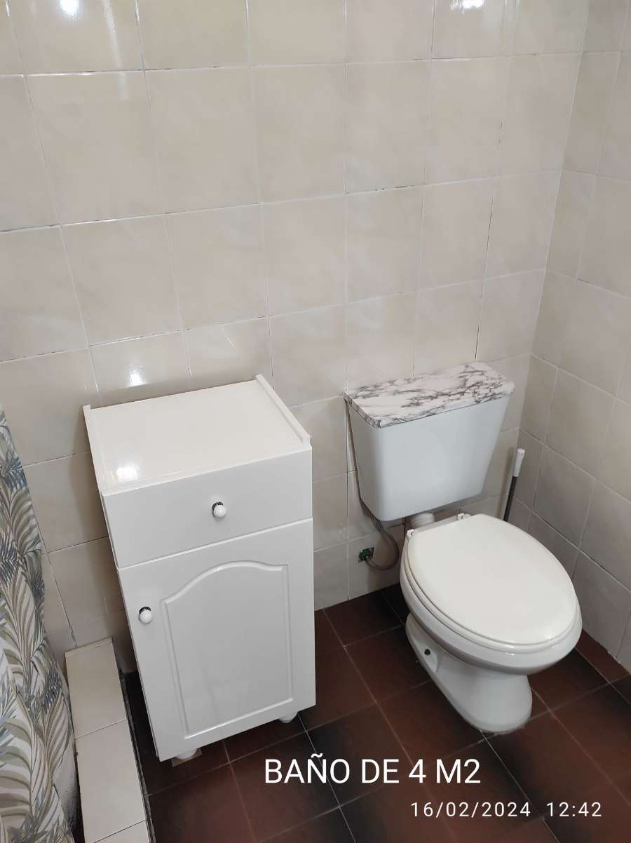 Excelente Oportunidad Dos Casas Al Precio De Una - Casa en Venta en Almirante Brown con 4 dorm., 6 amb., 180 m2 cubiertos y 380 m2 totales - imagen 10