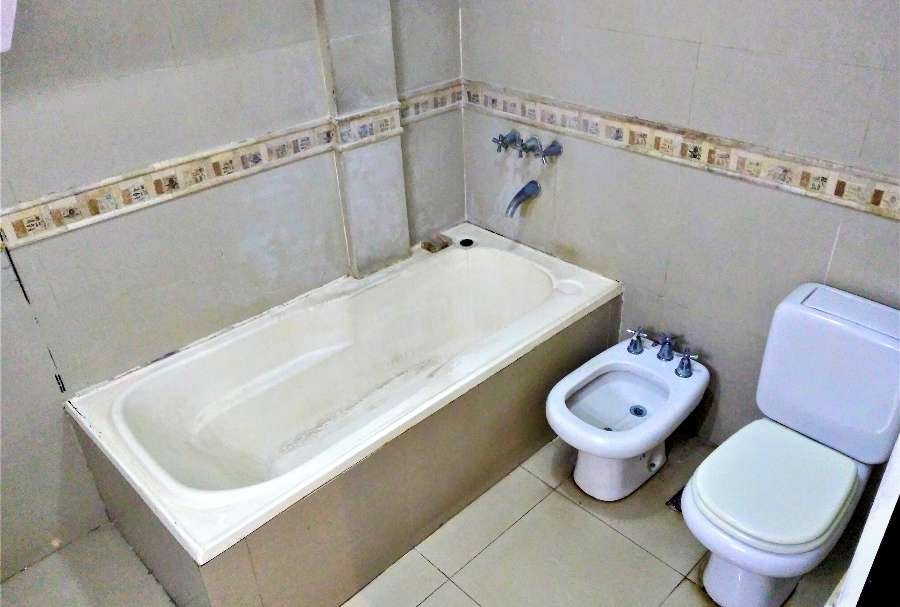 Venta Chalet 4 Ambientes C/ Parque Quincho Y Parrilla Monte Grande (usd 139.900) - Casa en Venta en Esteban Echeverria con 3 dorm., 4 amb., 155 m2 cubiertos y 270 m2 totales - imagen 3