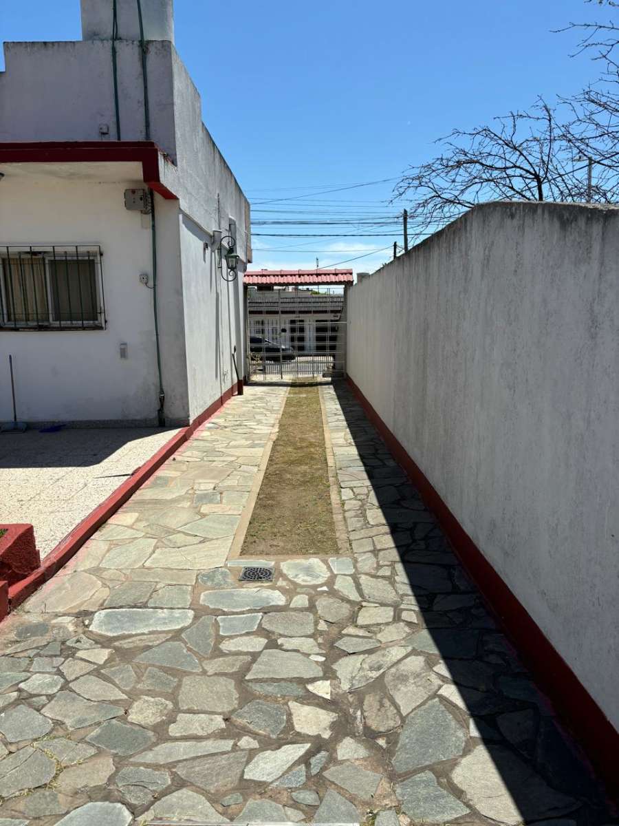 Reservado Una Casa Para Toda La Vida - Casa en Venta en Villa Dominico con 3 dorm., 5 amb., 106 m2 cubiertos y 350 m2 totales - imagen 6