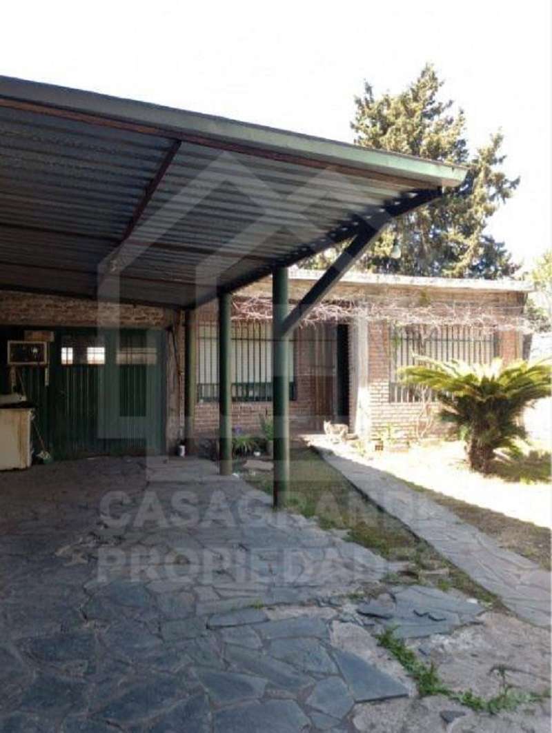 Casa En Venta - Casa en Venta en Ituzaingo con 3 dorm., 4 amb., 288 m2 cubiertos y 440 m2 totales - imagen 7