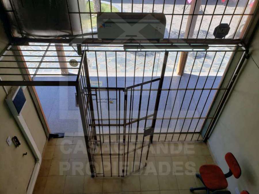 Local En Venta - Local en Venta en Ituzaingo con 24 m2 cubiertos - imagen 2