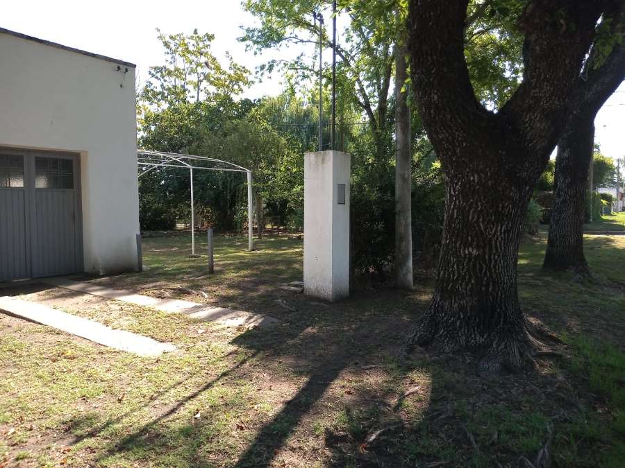 Casa en Venta en Saladillo, · dueño directo · 2 dorm · cochera · 534 m² de lote - Imagen 2