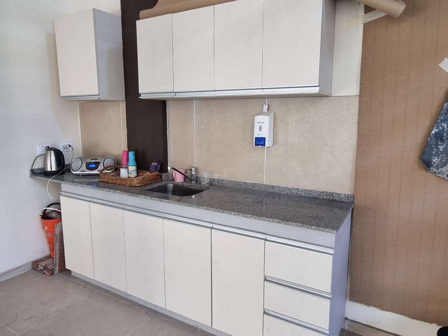 Local En Venta En Rosario, Santa Fe, 250 M Con Patio Y 2 Baos - Local en Venta en Rosario con 200 m2 cubiertos - imagen 11