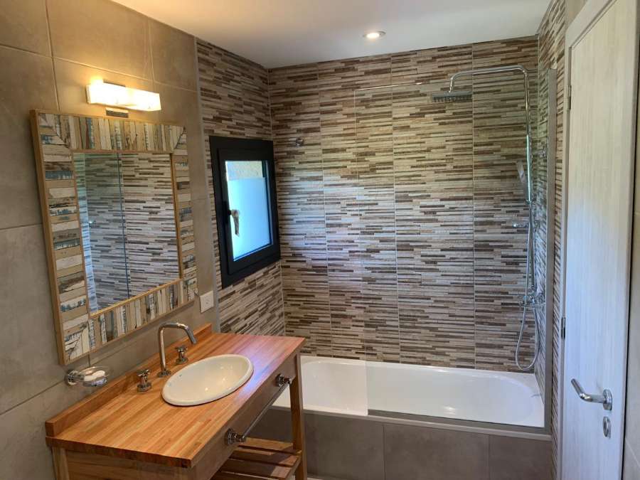 Casa En Venta En San Martn De Los Andes, 3 Ambientes Con 2 Dormitorios - Casa en Venta en San Martín de los Andes con 2 dorm., 3 amb. y 85 m2 cubiertos - imagen 9