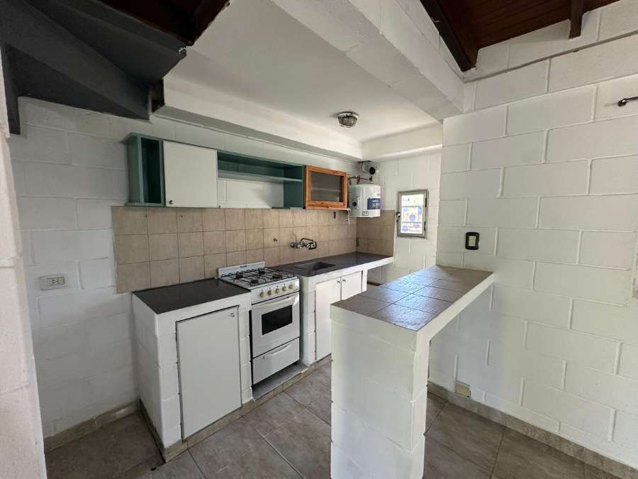 Departamento disponible en City Bell · dueño directo · 2 dorm · 3 ambientes · cochera - Imagen 3