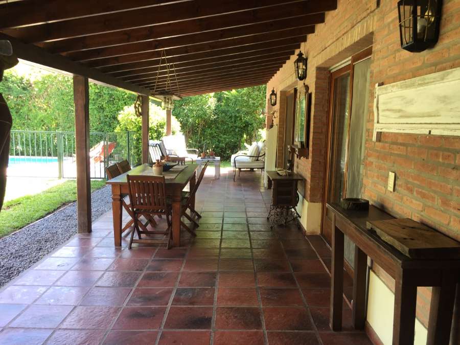 Casa En Alquiler Temporario En El Molino, Pilar, 240 M Cubiertos - Casa en Temporario en Pilar con 3 dorm., 6 amb., 240 m2 cubiertos y 800 m2 totales - imagen 10
