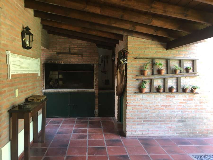 Casa En Alquiler Temporario En El Molino, Pilar, 240 M Cubiertos - Casa en Temporario en Pilar con 3 dorm., 6 amb., 240 m2 cubiertos y 800 m2 totales - imagen 12