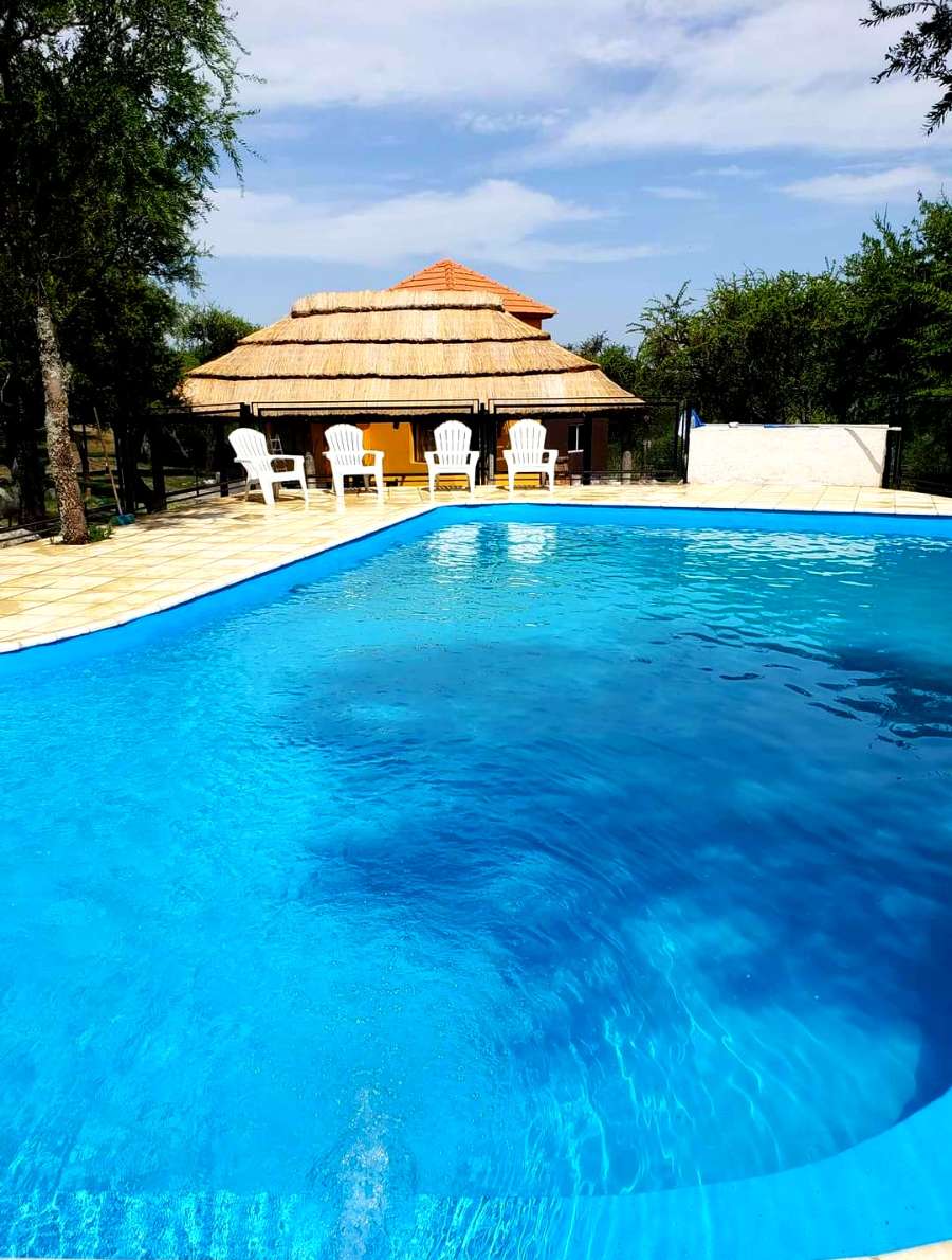 Casa en Temporario en Cortaderas, · dueño directo · 1 dorm · 4 cocheras · 3 m² de lote - Imagen 1
