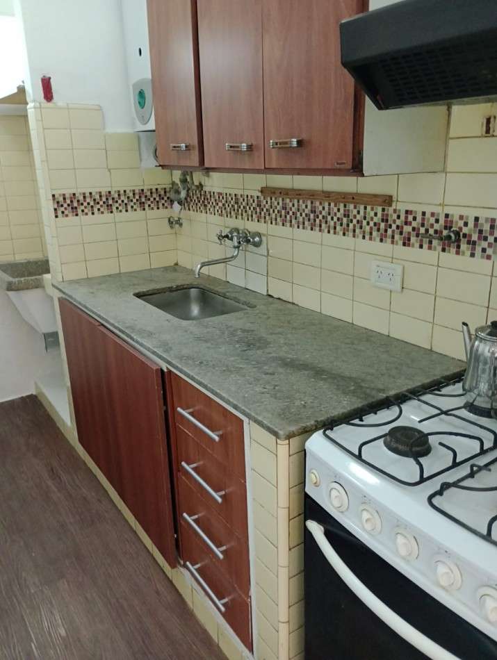 Departamento en venta en Rosario, con balcón terraza y cochera - Imagen 5