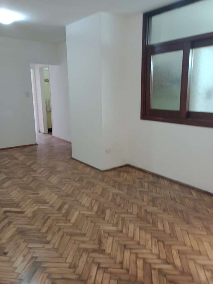 Departamento en venta en Rosario, con balcón terraza y cochera - Imagen 4