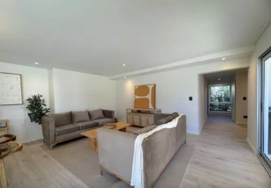 Casa en venta en Miraflores, Funes, 3 dormitorios y cochera para 2 vehículos - Imagen 4