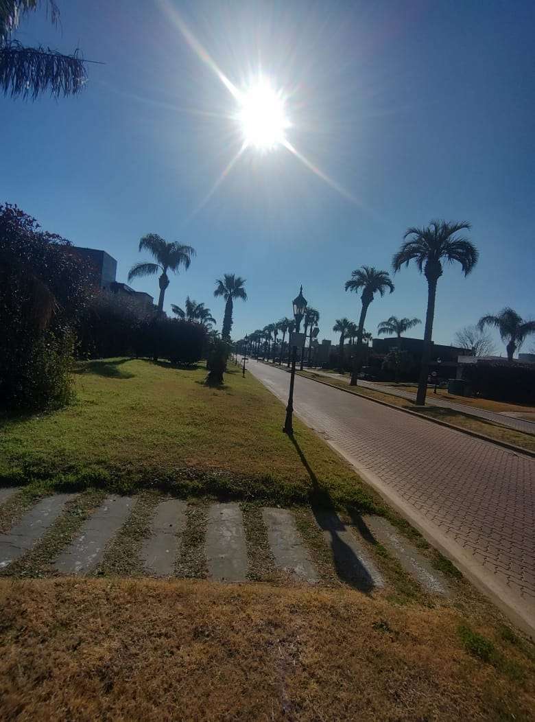 Terreno en venta en Funes, Santa Fe, 800 m2 en barrio privado - Imagen 1