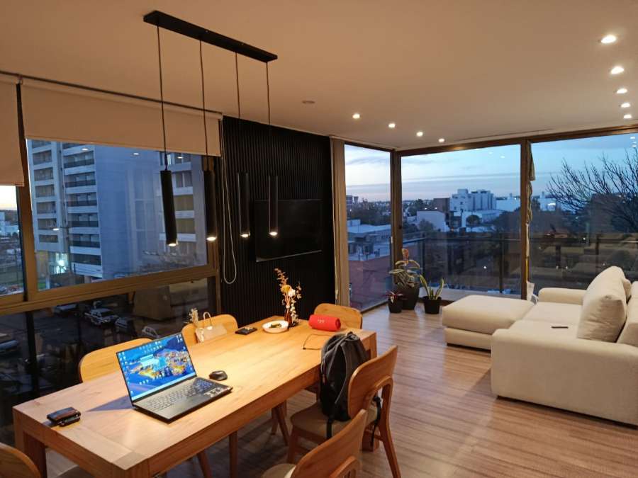 Departamento En Venta En Ro Cuarto, Crdoba, Piso Completo De 100 M Con Balcn - Departamento en Venta en Río Cuarto con 2 dorm. - imagen 5