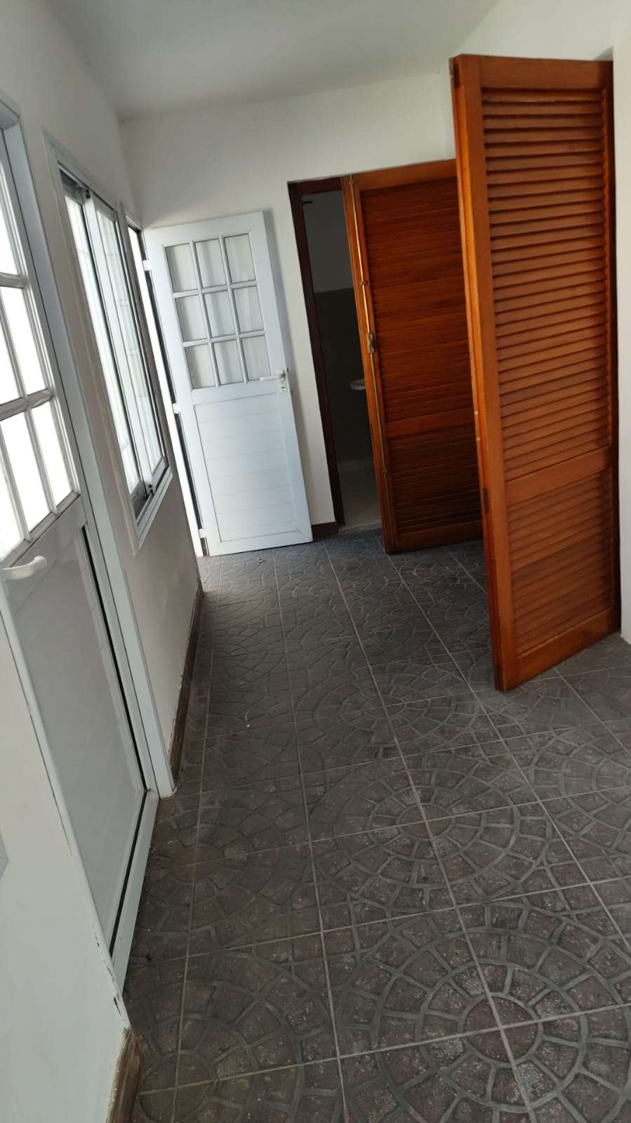 Casa En Venta En Ro Cuarto, Crdoba, 2 Dormitorios Y 80 M - Casa en Venta en Río Cuarto con 2 dorm., 80 m2 cubiertos y 175 m2 totales - imagen 5