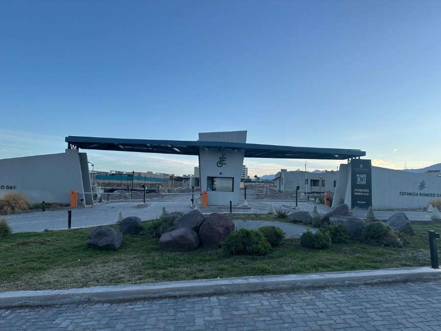 Terreno en venta en Barrio Privado Romero Day, Las Heras, 702 m2 - Imagen 1