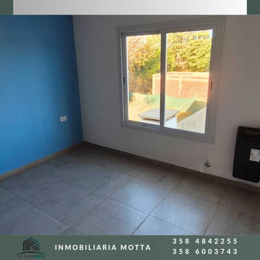 Casa en venta en Banda Norte, Río Cuarto, con patio y cochera - Imagen 2