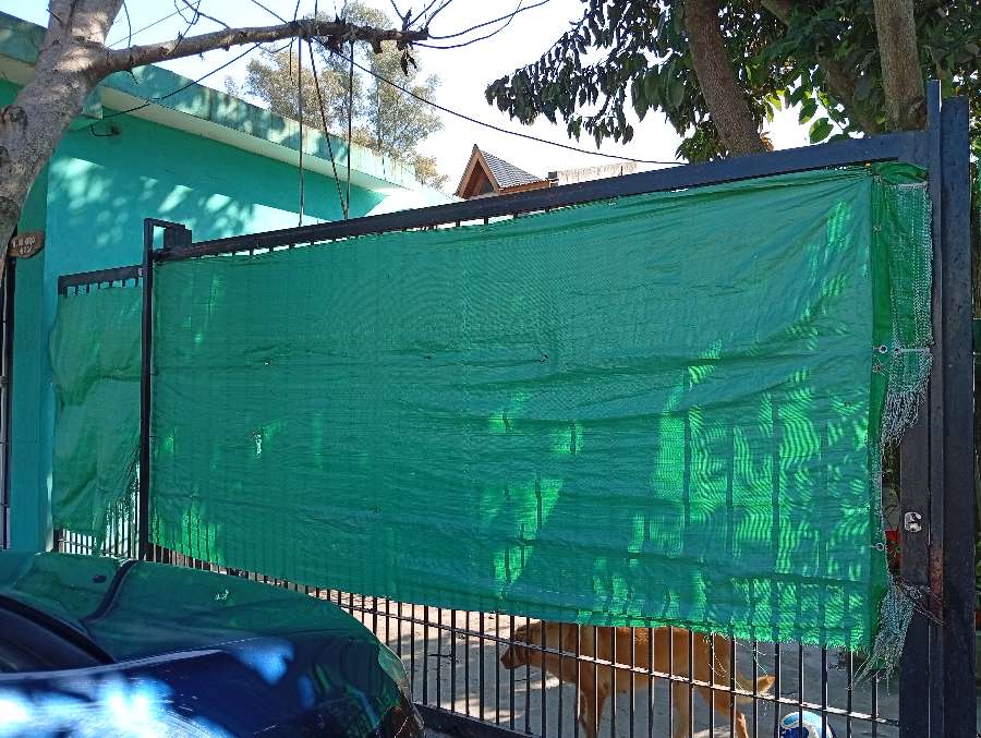 Casa en venta en Ezeiza con local y cochera para 2 autos - Imagen 1