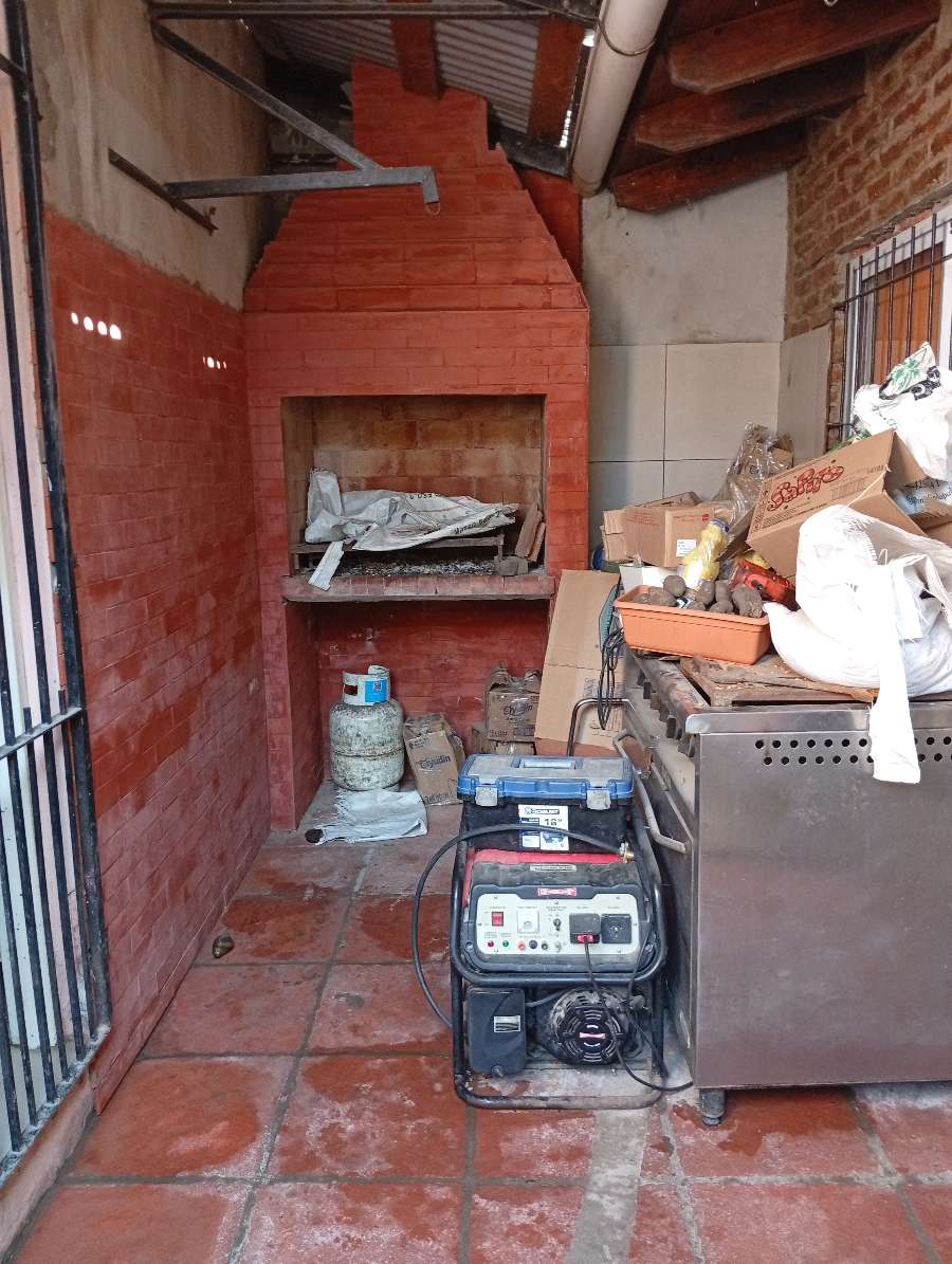 Casa En Venta En Ezeiza Con Local Y Cochera Para 2 Autos - Casa en Venta en Ezeiza con 3 dorm., 3 amb., 10 m2 cubiertos y 20 m2 totales - imagen 7