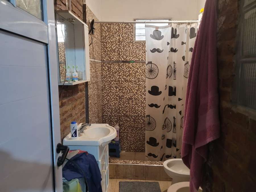 Casa En Venta En El Trbol, Ezeiza, Con 3 Dormitorios Y Patio - Casa en Venta en Ezeiza con 3 dorm., 3 amb., 10 m2 cubiertos y 20 m2 totales - imagen 10