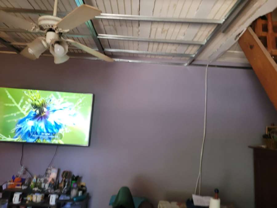 Casa En Venta En El Trbol, Ezeiza, Con 3 Dormitorios Y Patio - Casa en Venta en Ezeiza con 3 dorm., 3 amb., 10 m2 cubiertos y 20 m2 totales - imagen 11