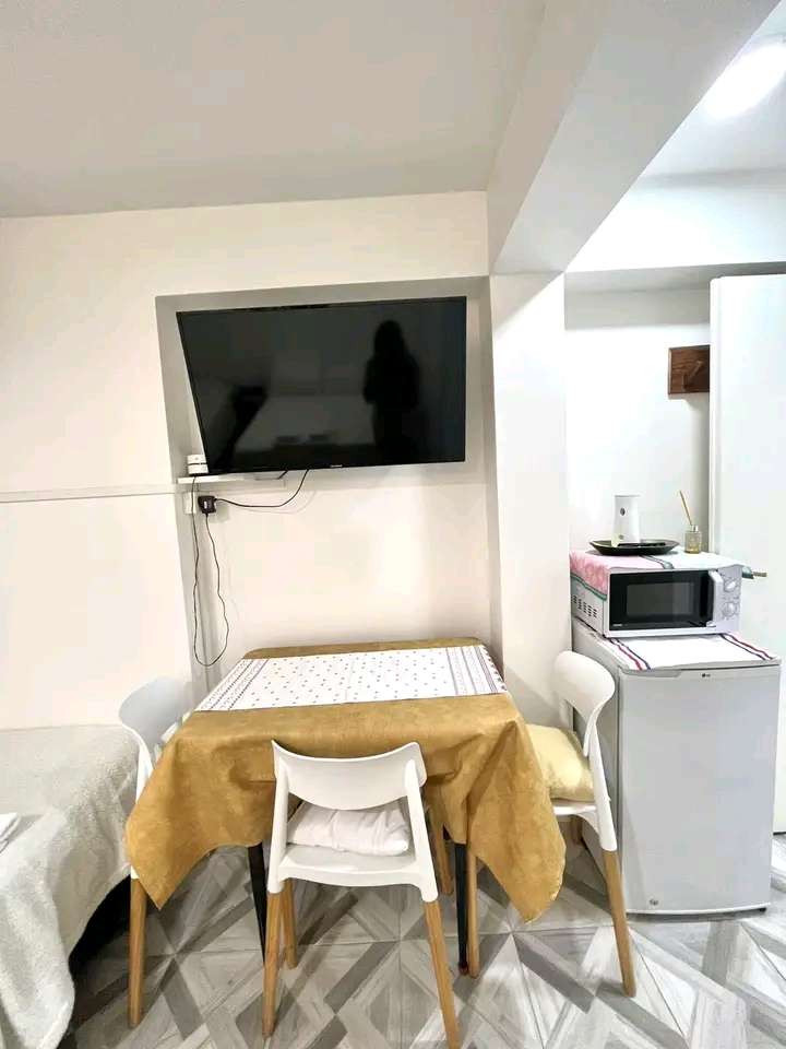 Casa disponible en Mendoza · dueño directo · 2 dorm · 3 ambientes · 5 cocheras - Imagen 4