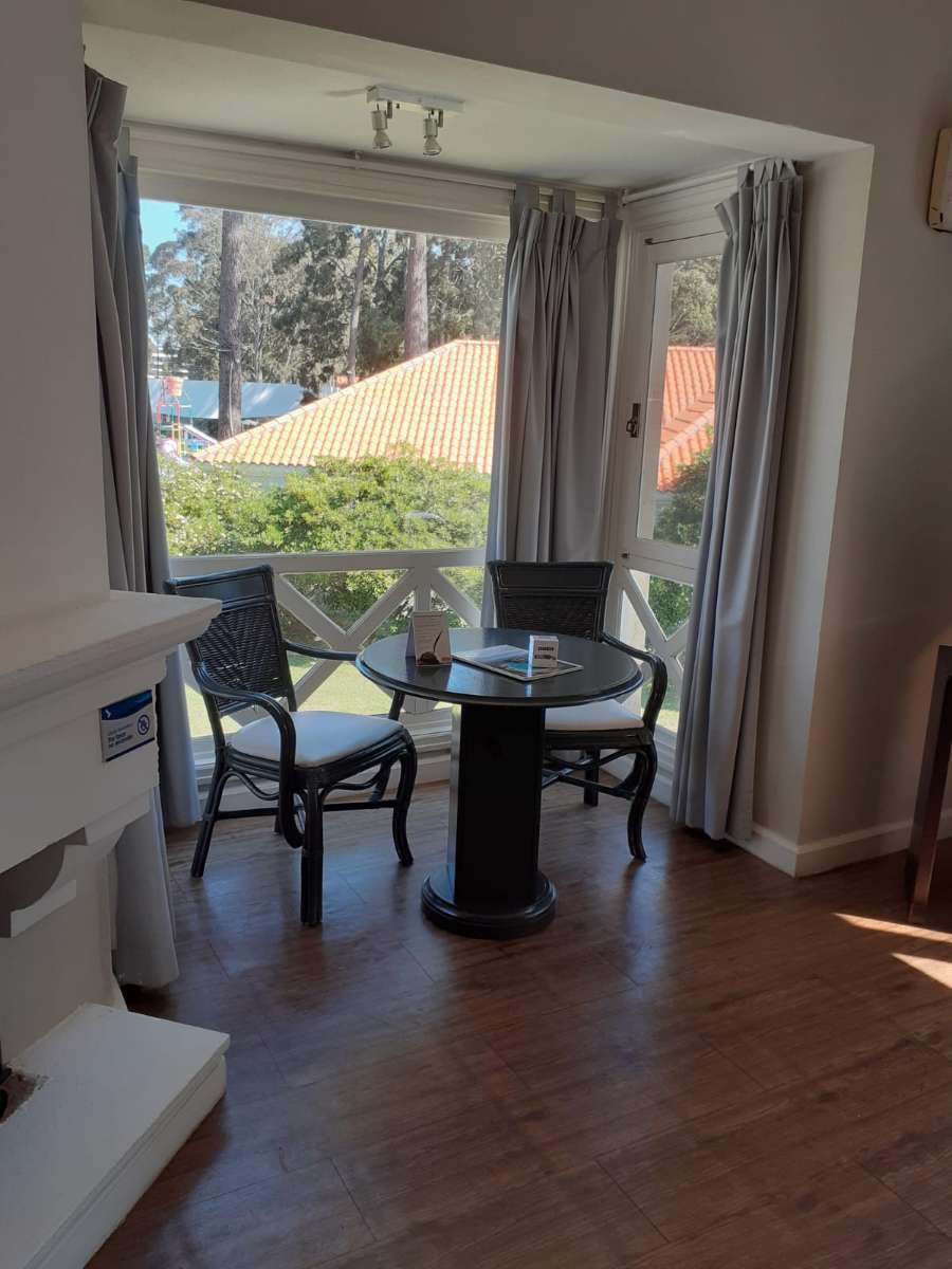 Hotel en Venta en Uruguay con · dueño directo · cochera · 60 m² de lote - Imagen 3