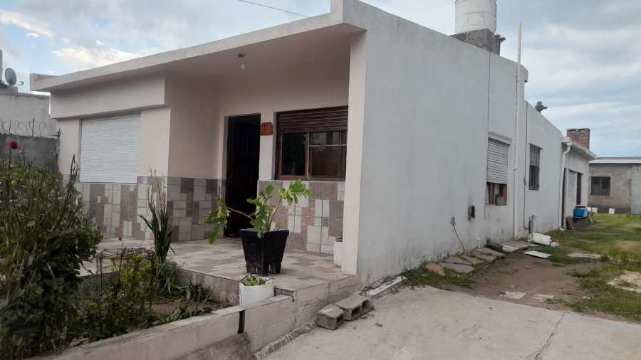 Casa En Venta En Holmberg, Crdoba, 3 Dormitorios Y 2 Baos - Casa en Venta en Holmberg con 3 dorm. - imagen 2