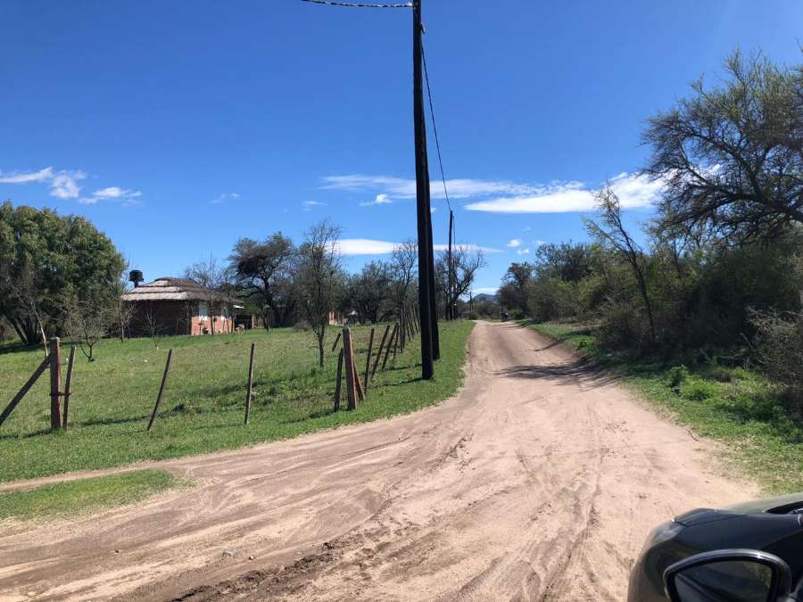 Casa única en Santa Rosa de Calamuchita en Venta · dueño directo · 2 dorm · cochera · 1,1 m² de lote - Imagen 4