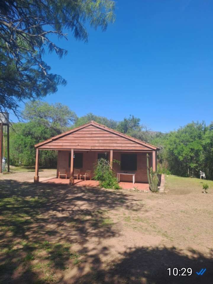 Casa disponible para la en Venta en Villa de Maria · dueño directo · 3 dorm · 2 cocheras · 1 ha - Imagen 1