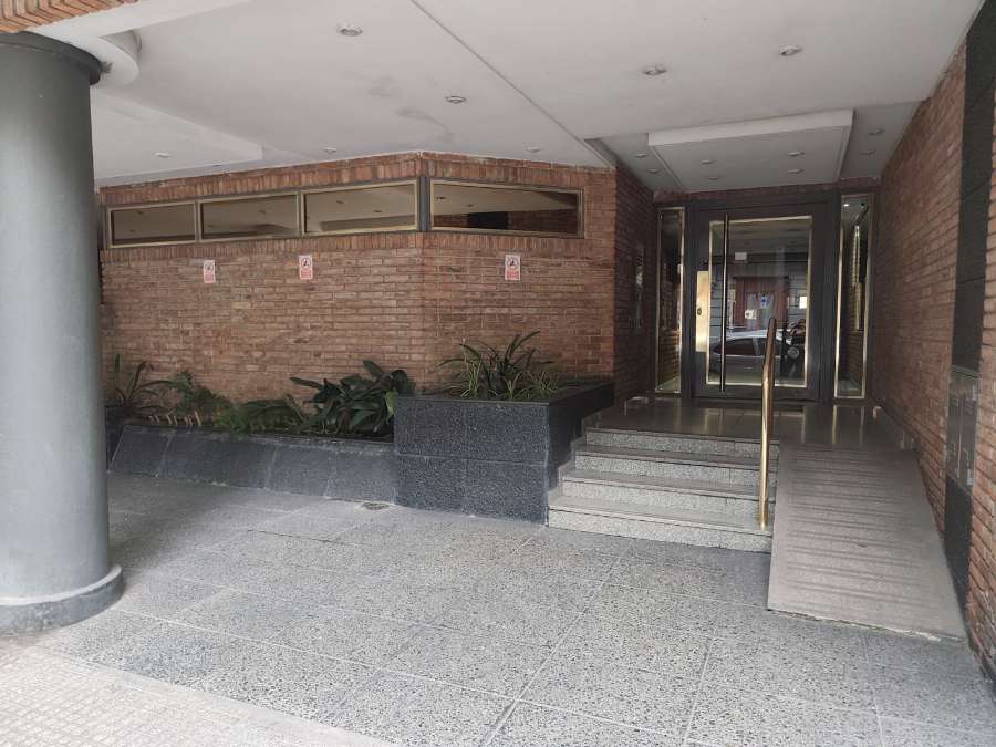 Departamento único en Caballito en Alquiler · dueño directo · 2 dorm · cochera · 65 m² de lote - Imagen 3