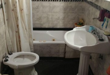 Casa en Venta Pasteur 1400, Villa Luzuriaga - Imagen 6