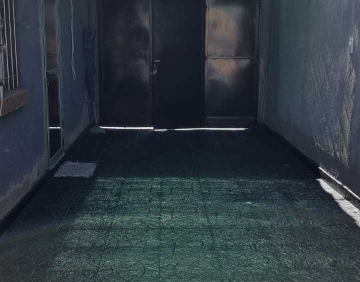 En Las Heras, Departamento en Venta · dueño directo · 3 dorm · cochera · 240 m² de lote - Imagen 2