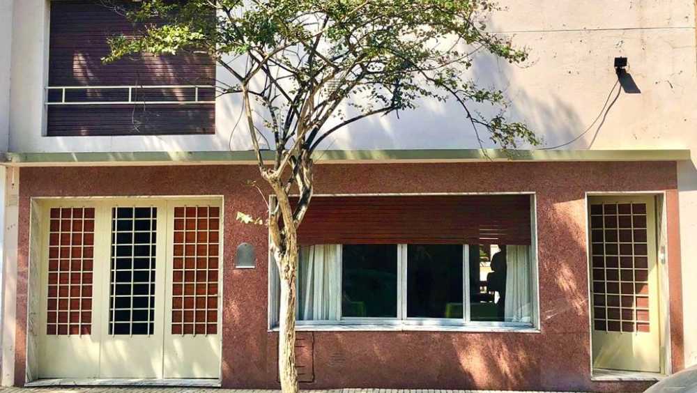 Se Vende Hermosa Casa En Pleno Centro De Pergamino, Pcia De Buenos Aires - Casa en Venta en Pergamino con 4 dorm., 6 amb., 140 m2 cubiertos y 152 m2 totales - imagen 9