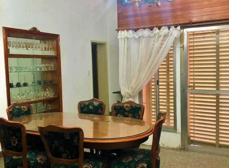 Se Vende Hermosa Casa En Pleno Centro De Pergamino, Pcia De Buenos Aires - Casa en Venta en Pergamino con 4 dorm., 6 amb., 140 m2 cubiertos y 152 m2 totales - imagen 6