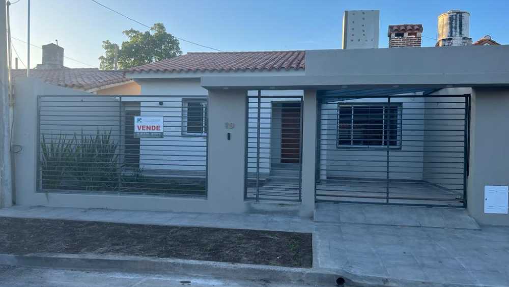 En Salta, Terreno en Venta · 300 m² de lote · dueño directo · 2 dorm · cochera - Imagen 2