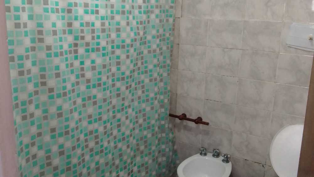 Casa en Temporario en Mar del Plata con · dueño directo · 2 dorm - Imagen 3